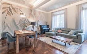 5 Min Historic Center Luxury White Lotus Mansion